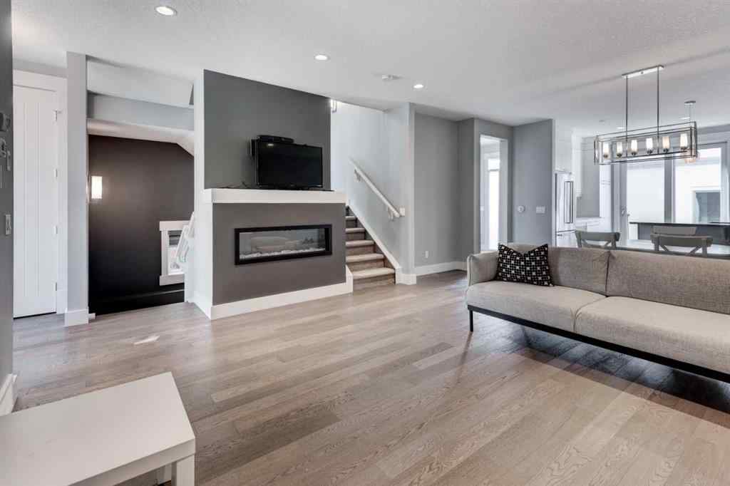 MLS® A2262928 - 112 Burma Star Road SW in Currie Barracks Calgary, Residential