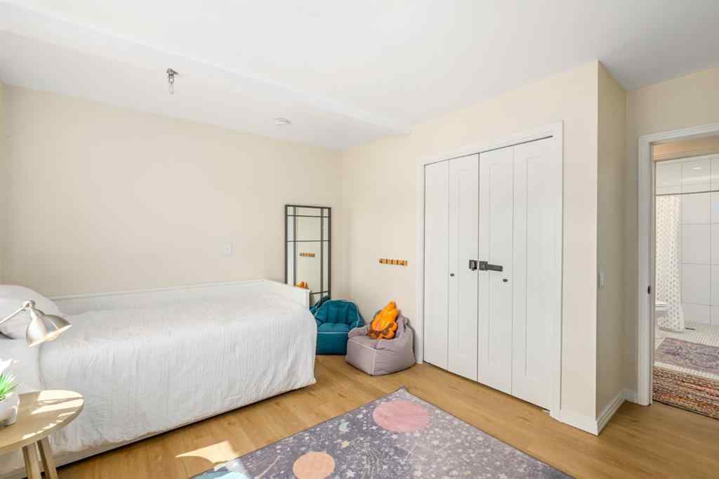 MLS® A2262938 - 35 Fairview Drive SE in Fairview Calgary, Residential