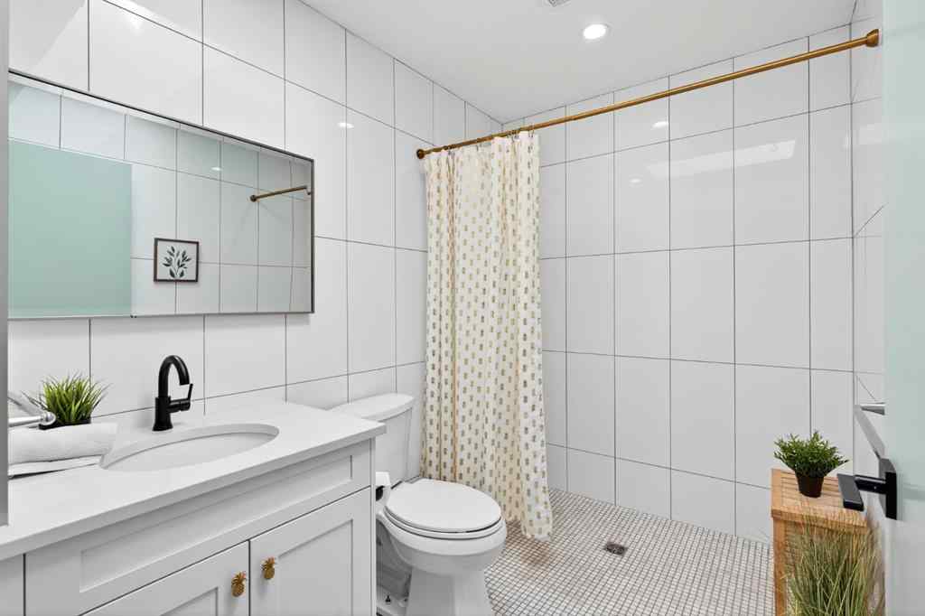 MLS® A2262938 - 35 Fairview Drive SE in Fairview Calgary, Residential