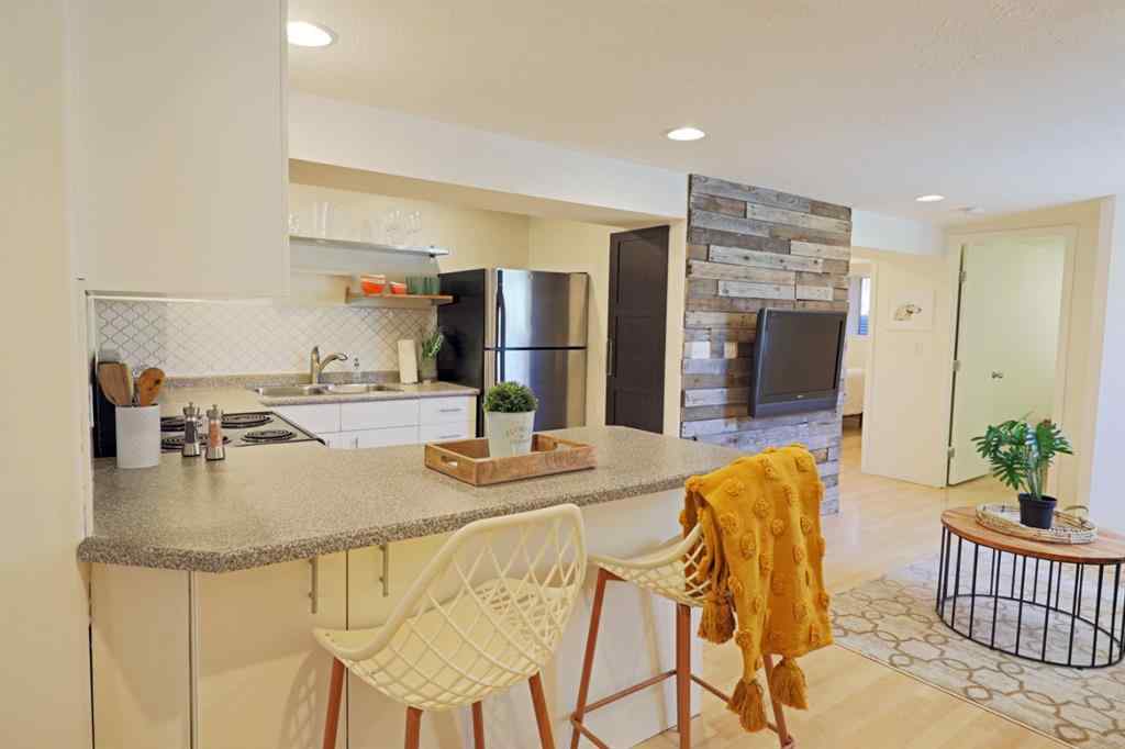 MLS® A2262938 - 35 Fairview Drive SE in Fairview Calgary, Residential