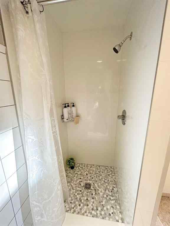 MLS® A2262938 - 35 Fairview Drive SE in Fairview Calgary, Residential