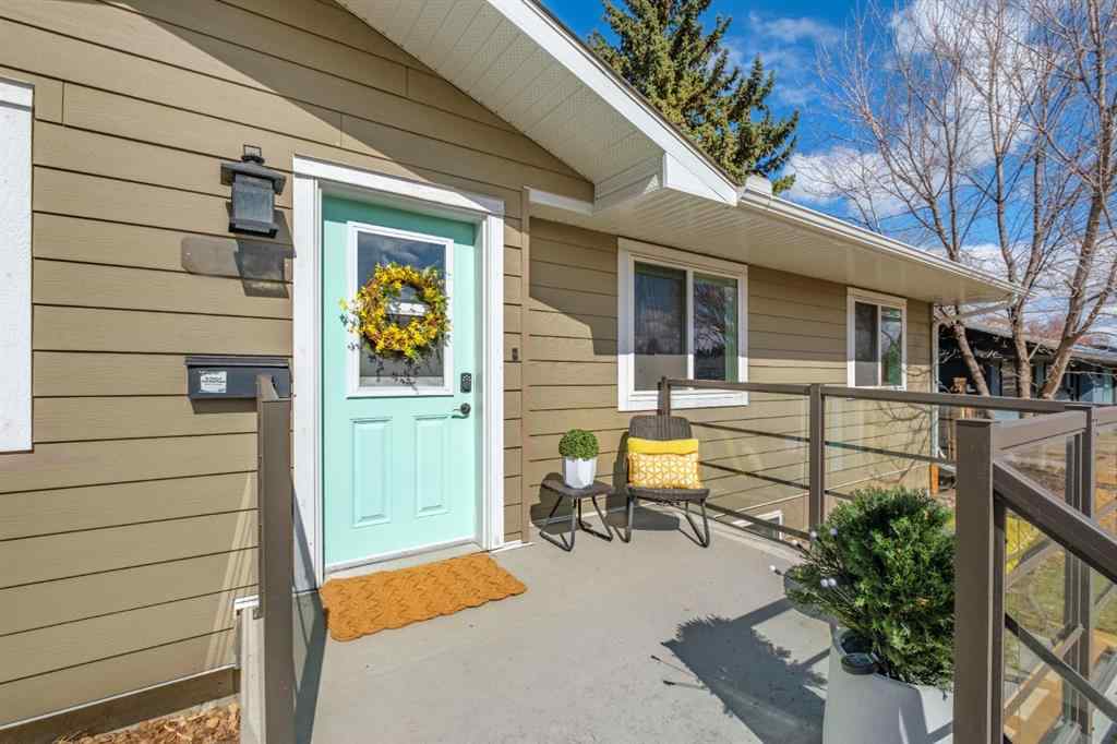 MLS® A2262938 - 35 Fairview Drive SE in Fairview Calgary, Residential