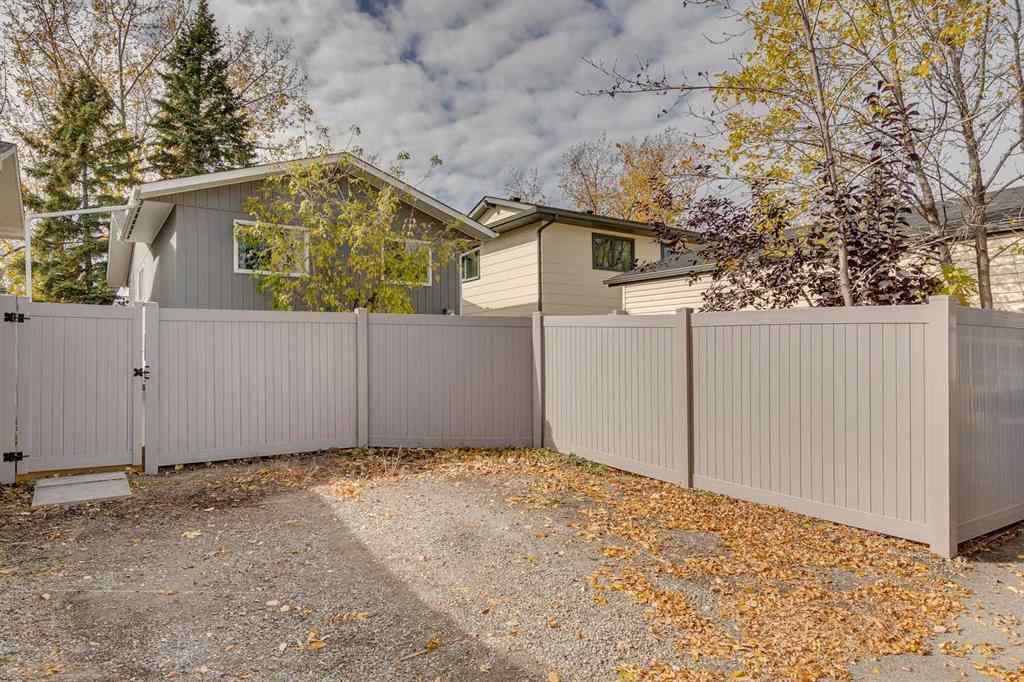 MLS® A2262950 - 108 Sunbank Way SE in Sundance Calgary, Residential