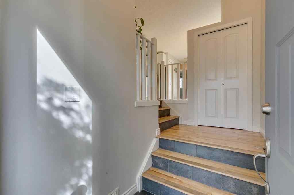 MLS® A2262950 - 108 Sunbank Way SE in Sundance Calgary, Residential