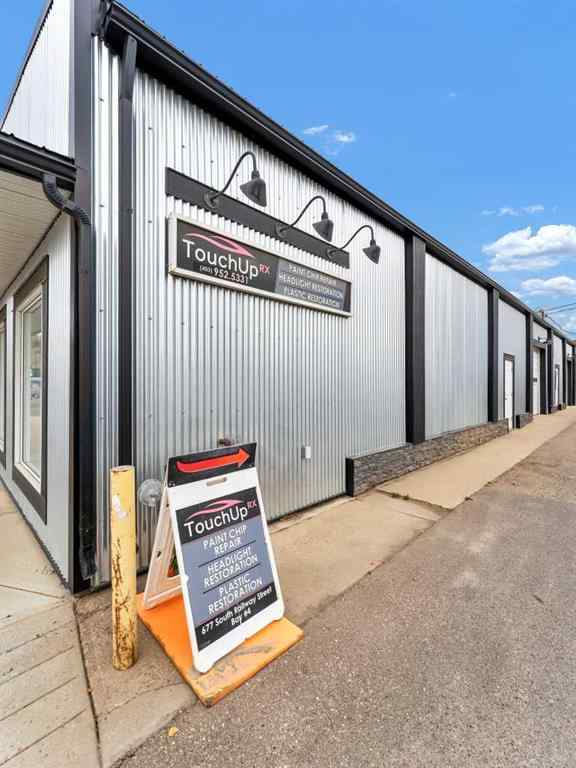 MLS® A2262951 - 677B South Railway Street SE in SE Hill Medicine Hat, Commercial