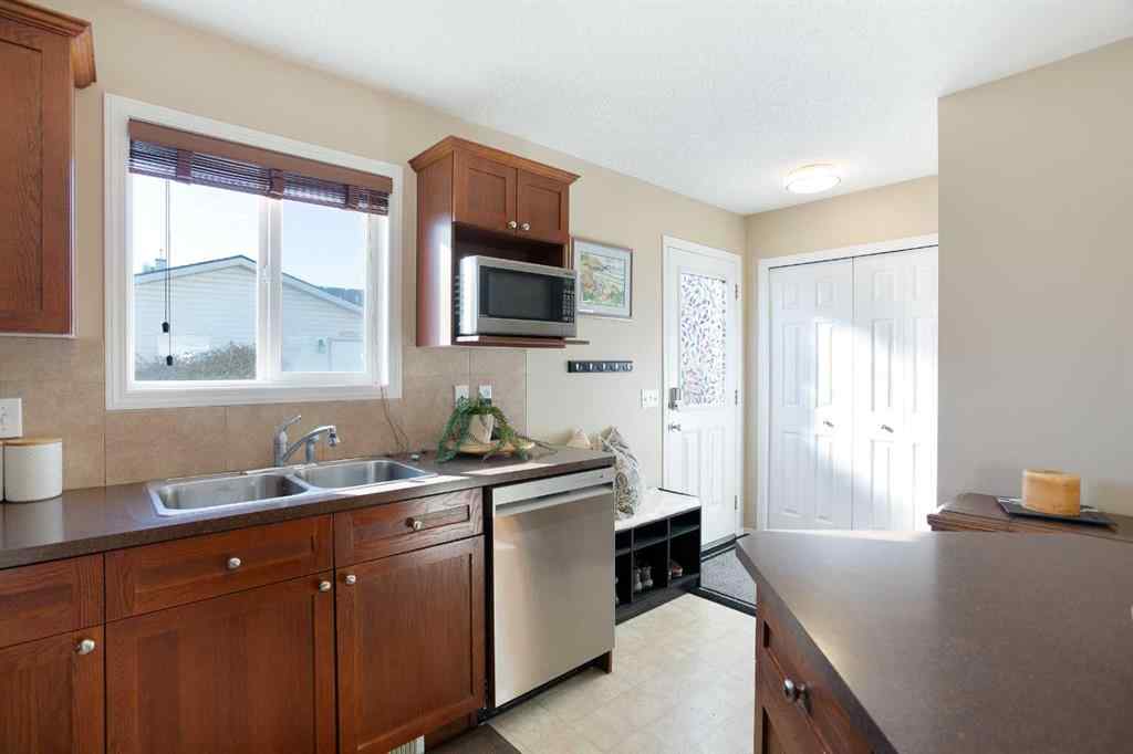 MLS® A2262959 - 444 Morningside Way SW in Morningside Airdrie, Residential