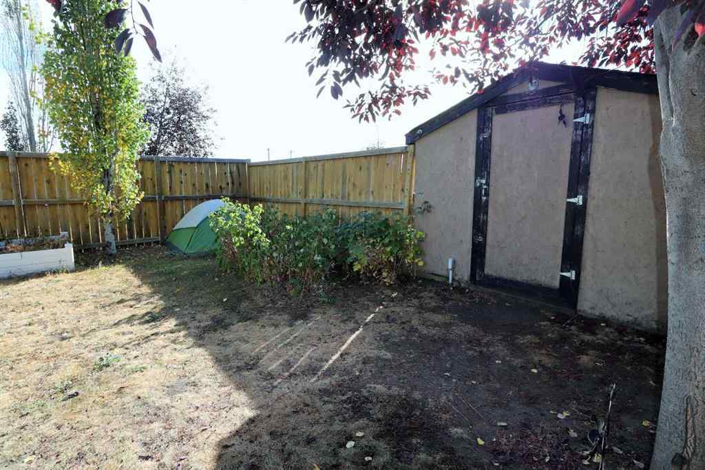 MLS® A2262964 - 4949 Westbrooke Road  in Valley Ridge Blackfalds, Residential