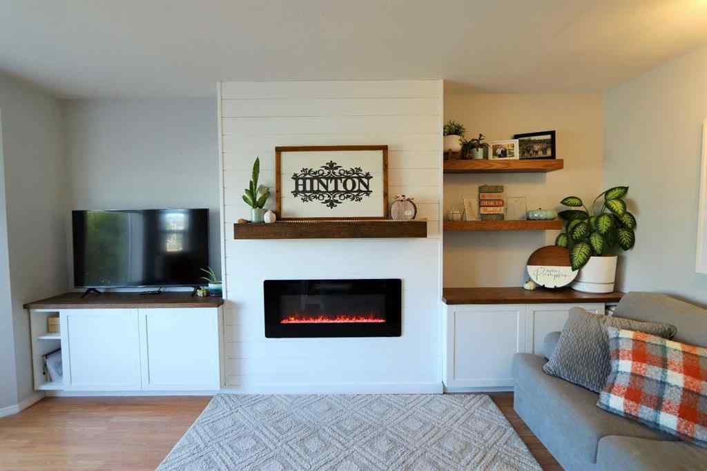 MLS® A2262964 - 4949 Westbrooke Road  in Valley Ridge Blackfalds, Residential