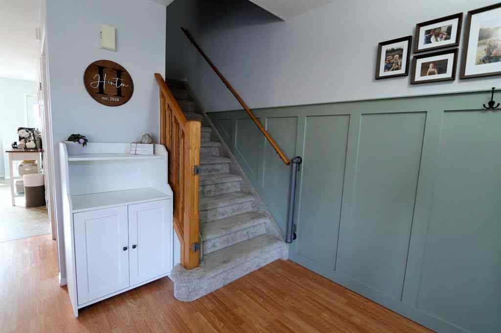 MLS® A2262964 - 4949 Westbrooke Road  in Valley Ridge Blackfalds, Residential