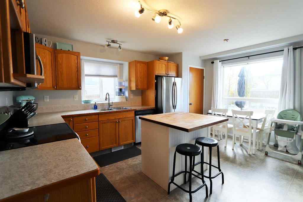 MLS® A2262964 - 4949 Westbrooke Road  in Valley Ridge Blackfalds, Residential