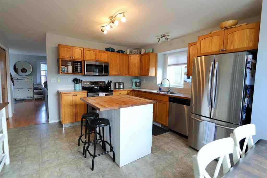 MLS® A2262964 - 4949 Westbrooke Road  in Valley Ridge Blackfalds, Residential