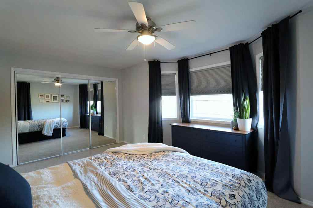 MLS® A2262964 - 4949 Westbrooke Road  in Valley Ridge Blackfalds, Residential