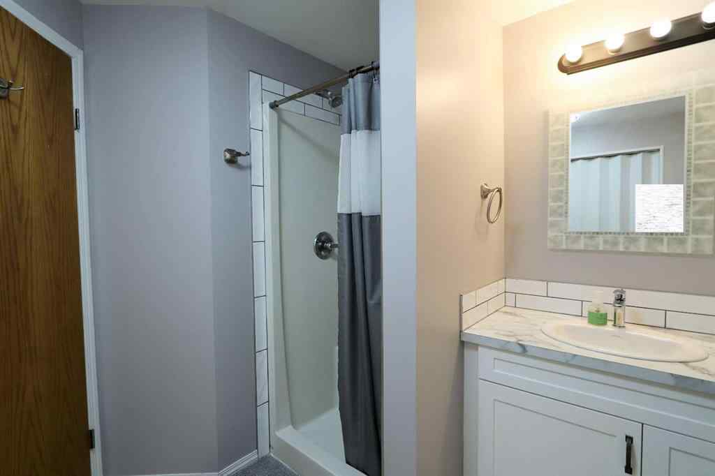 MLS® A2262964 - 4949 Westbrooke Road  in Valley Ridge Blackfalds, Residential