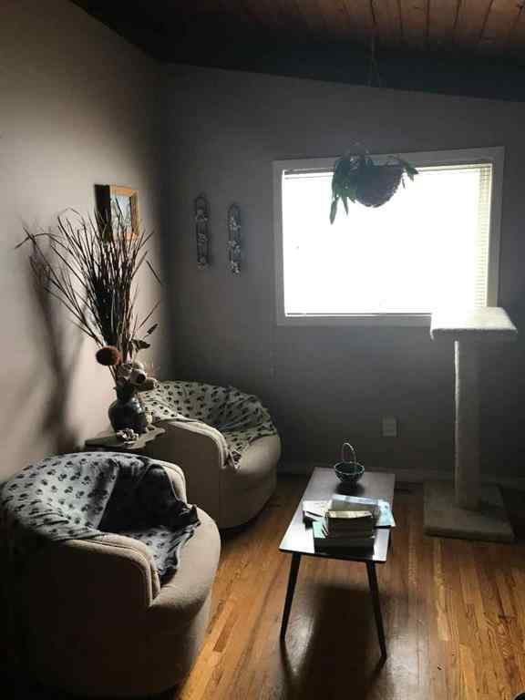 MLS® A2262969 - 3506 40 Avenue SW in Rutland Park Calgary, Residential