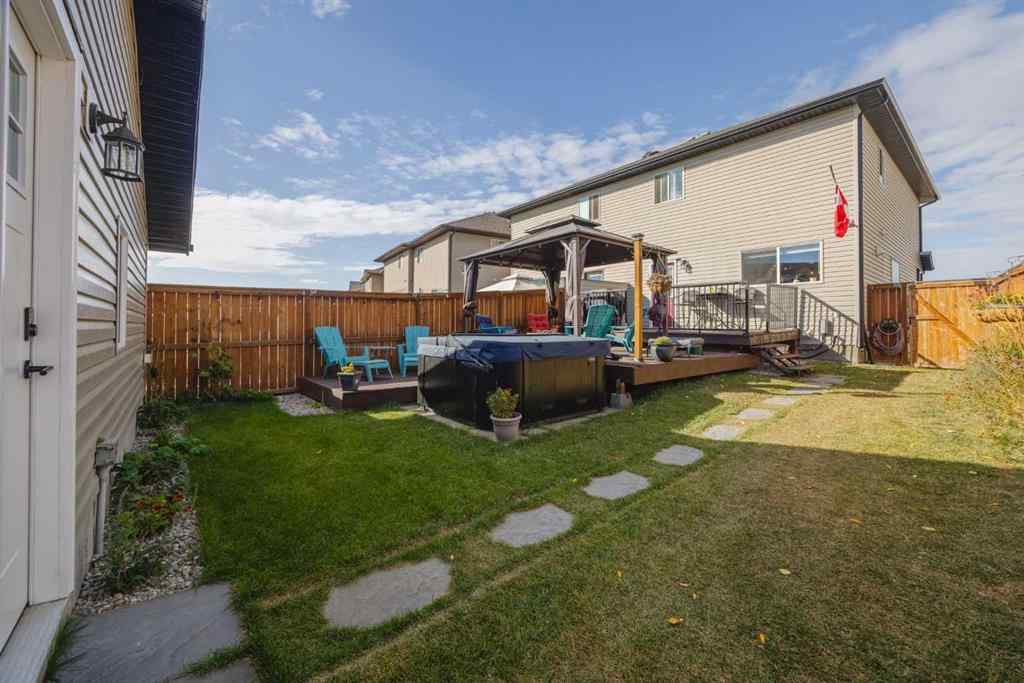 MLS® A2262970 - 47 Luxstone Point SW in Luxstone Airdrie, Residential