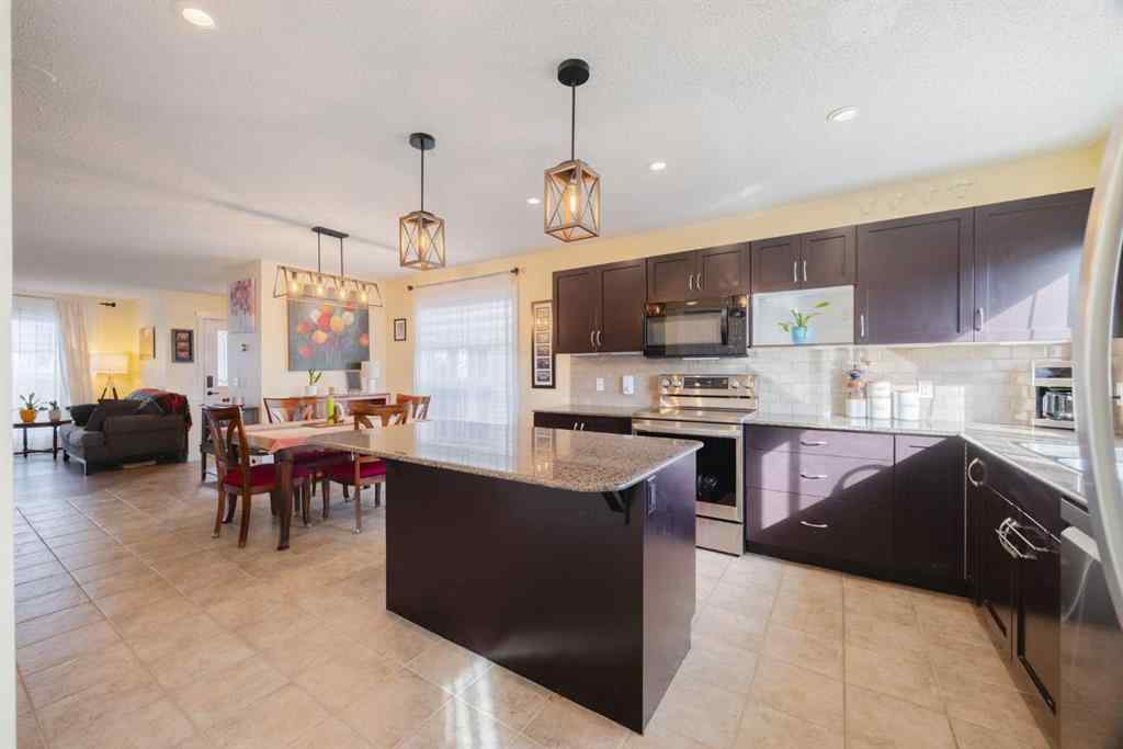 MLS® A2262970 - 47 Luxstone Point SW in Luxstone Airdrie, Residential