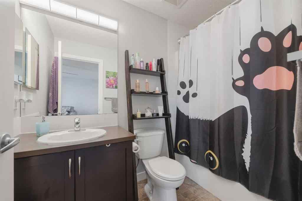 MLS® A2262970 - 47 Luxstone Point SW in Luxstone Airdrie, Residential