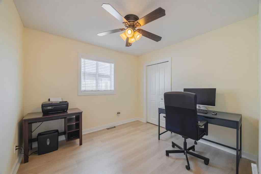 MLS® A2262970 - 47 Luxstone Point SW in Luxstone Airdrie, Residential