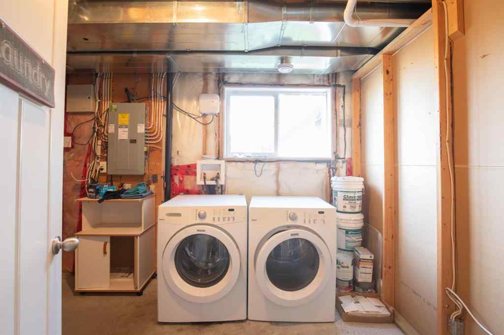 MLS® A2262981 - 130 Larsen Crescent  in Lonsdale Red Deer, Residential