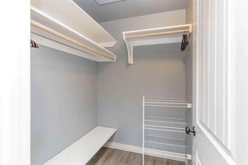 MLS® A2262988 - 7206 61 Street  in Rocky Mtn House Rocky Mountain House, Residential