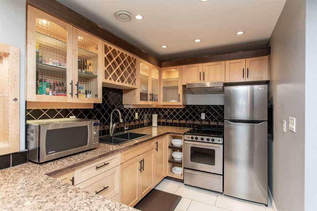 MLS® A2262988 - 7206 61 Street  in Rocky Mtn House Rocky Mountain House, Residential