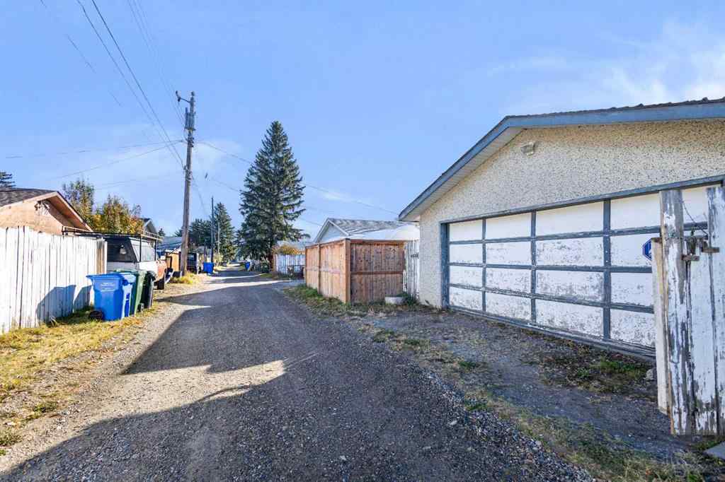 MLS® A2262989 - 4612 Fortune Road SE in Forest Heights Calgary, Residential