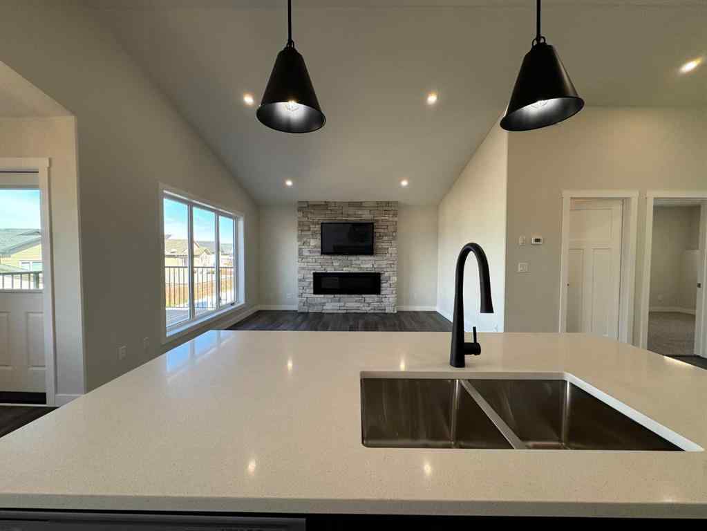 MLS® A2262993 - 21 Vermont Close  in Valley Ridge Blackfalds, Residential