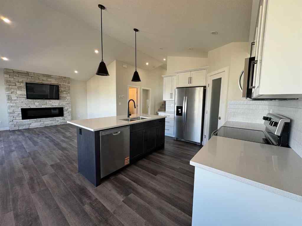 MLS® A2262993 - 21 Vermont Close  in Valley Ridge Blackfalds, Residential