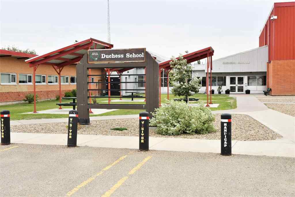 MLS® A2262994 - 337 Laura Ave Avenue W in NONE Duchess, Residential