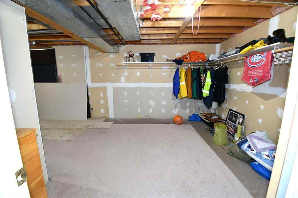 MLS® A2262994 - 337 Laura Ave Avenue W in NONE Duchess, Residential