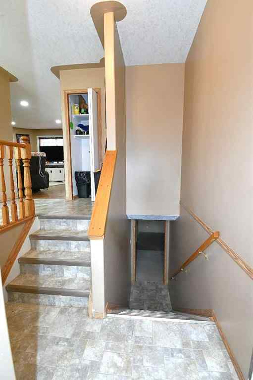 MLS® A2262994 - 337 Laura Ave Avenue W in NONE Duchess, Residential