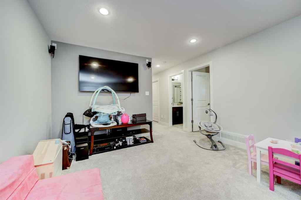 MLS® A2262999 - 233 Agnes Short Place N in Legacy Ridge / Hardieville Lethbridge, Residential