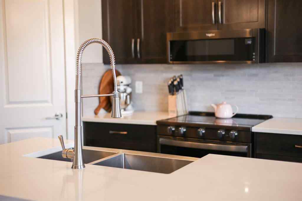 MLS® A2262999 - 233 Agnes Short Place N in Legacy Ridge / Hardieville Lethbridge, Residential