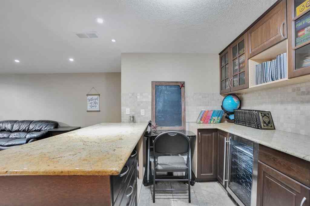 MLS® A2263000 - 1447 Northmount Drive NW in Brentwood Calgary, Residential