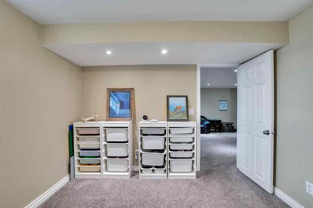 MLS® A2263000 - 1447 Northmount Drive NW in Brentwood Calgary, Residential