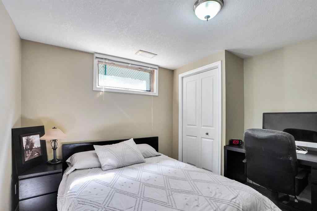 MLS® A2263000 - 1447 Northmount Drive NW in Brentwood Calgary, Residential