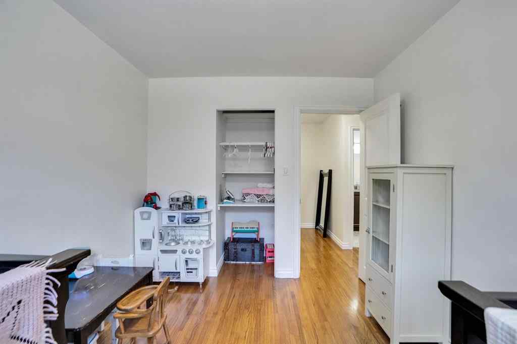 MLS® A2263000 - 1447 Northmount Drive NW in Brentwood Calgary, Residential