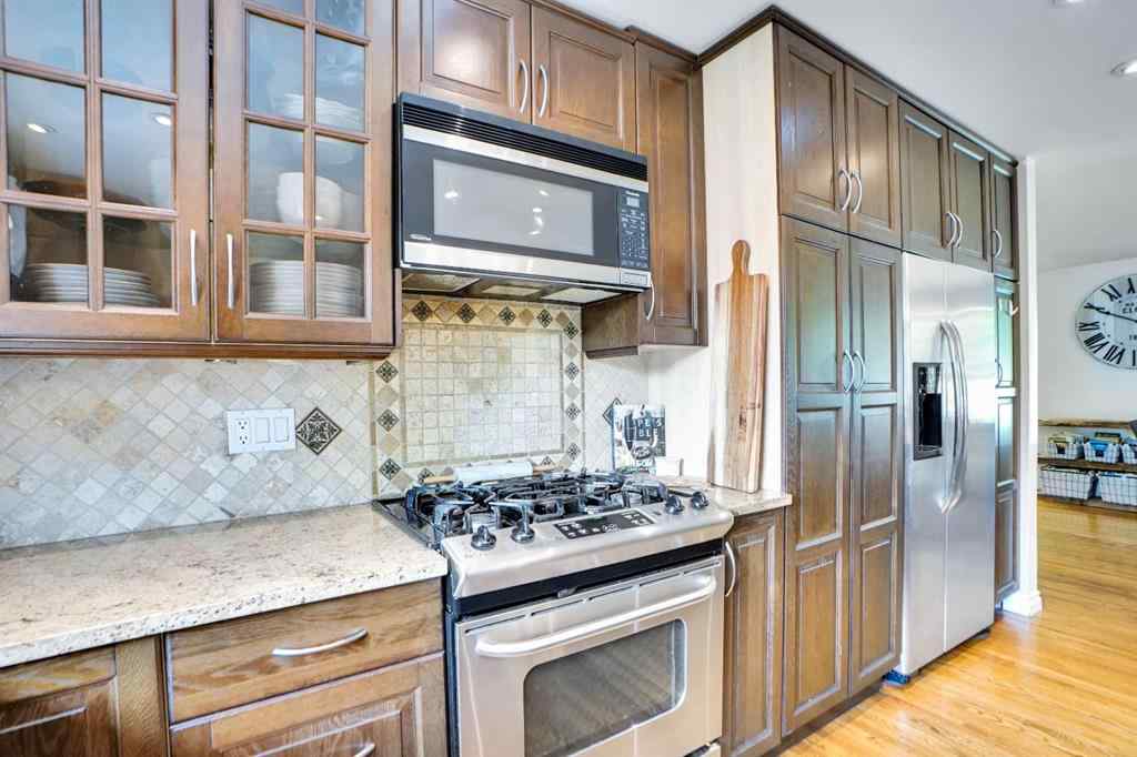 MLS® A2263000 - 1447 Northmount Drive NW in Brentwood Calgary, Residential