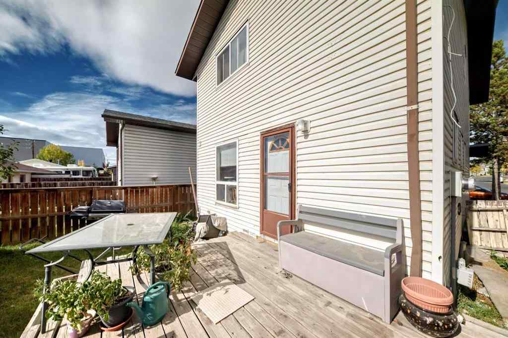 MLS® A2263006 - 5611 Temple Drive NE in Temple Calgary, Residential