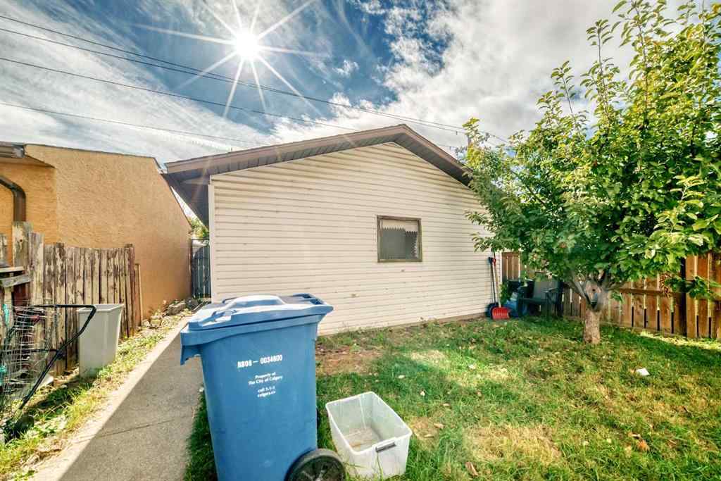 MLS® A2263006 - 5611 Temple Drive NE in Temple Calgary, Residential