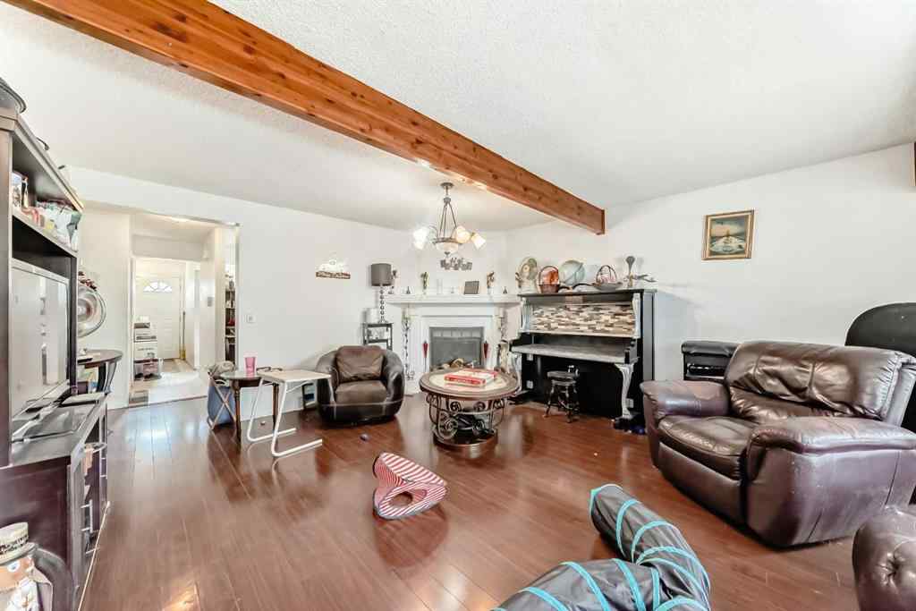 MLS® A2263006 - 5611 Temple Drive NE in Temple Calgary, Residential