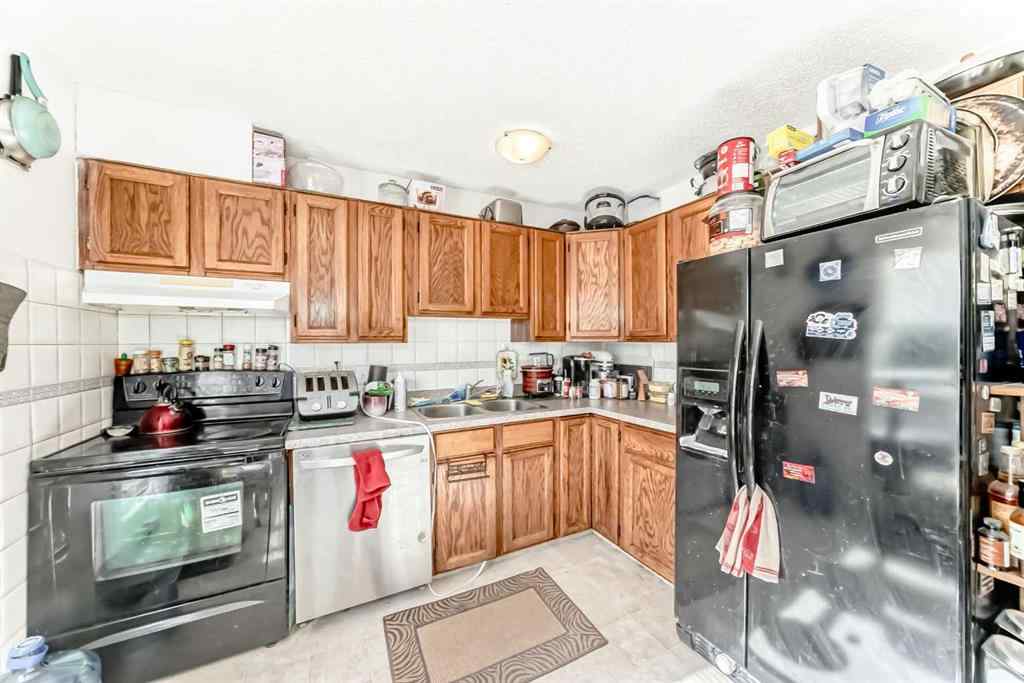 MLS® A2263006 - 5611 Temple Drive NE in Temple Calgary, Residential