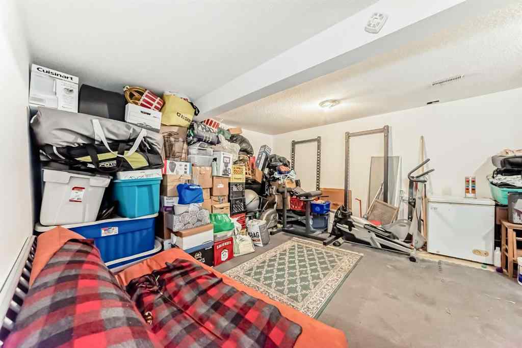 MLS® A2263006 - 5611 Temple Drive NE in Temple Calgary, Residential
