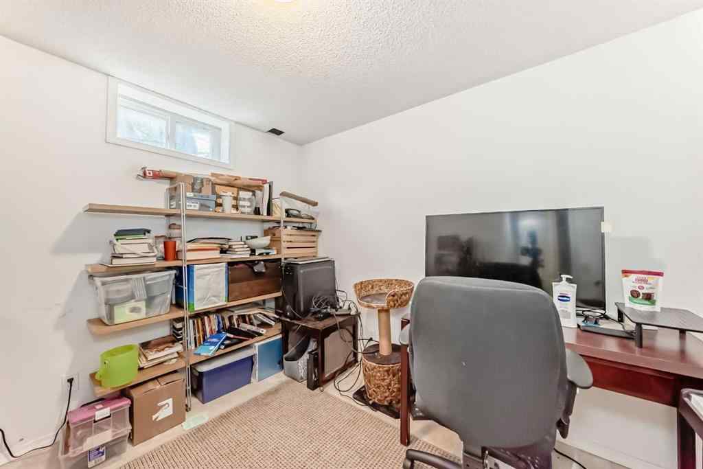 MLS® A2263006 - 5611 Temple Drive NE in Temple Calgary, Residential