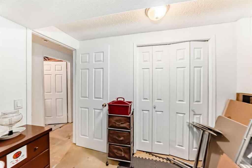 MLS® A2263006 - 5611 Temple Drive NE in Temple Calgary, Residential