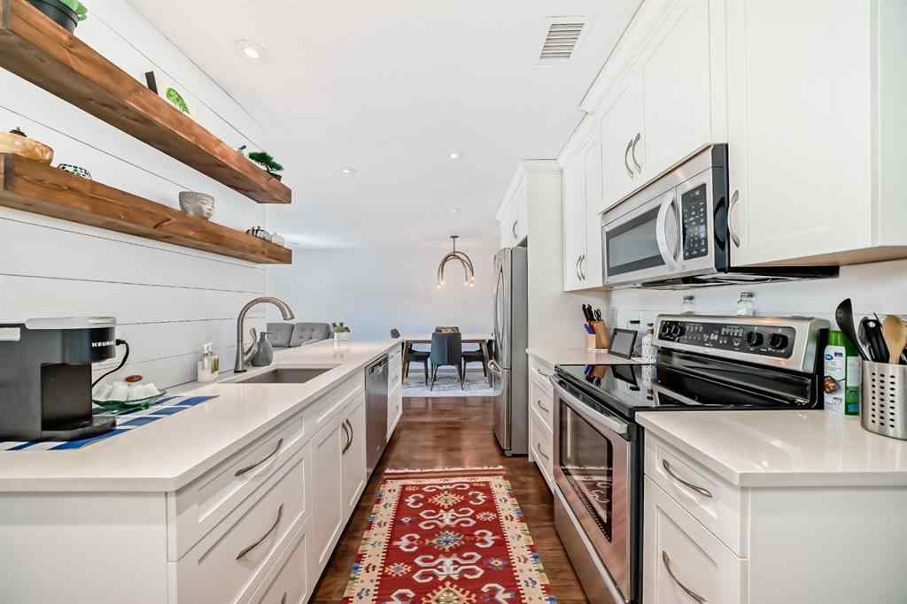 MLS® A2263009 - Unit #202 540 18 Avenue SW in Cliff Bungalow Calgary, Residential