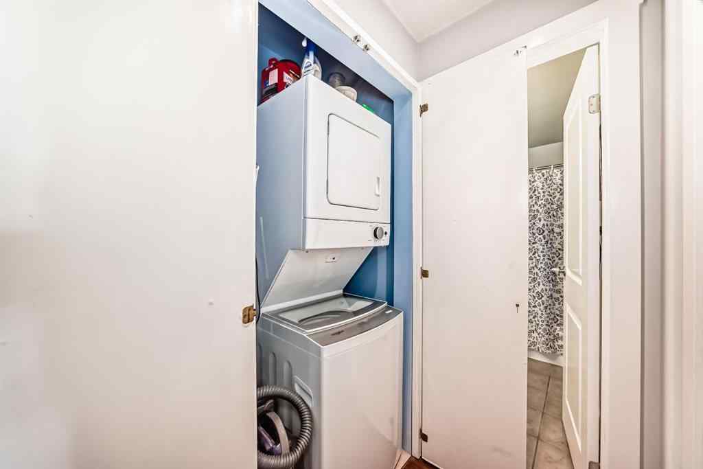 MLS® A2263009 - Unit #202 540 18 Avenue SW in Cliff Bungalow Calgary, Residential