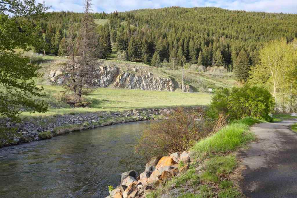 MLS® A2263014 - Unit #5 2102 131 Street  in NONE Blairmore, Residential