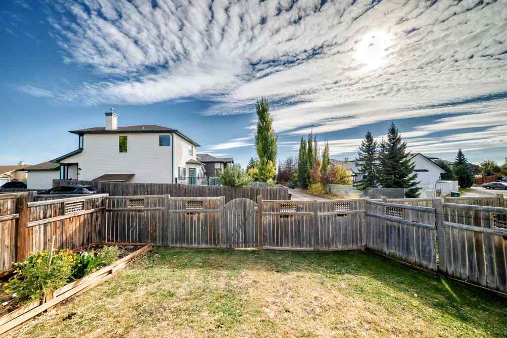 MLS® A2263019 - 30 Millview Common SW in Millrise Calgary, Residential