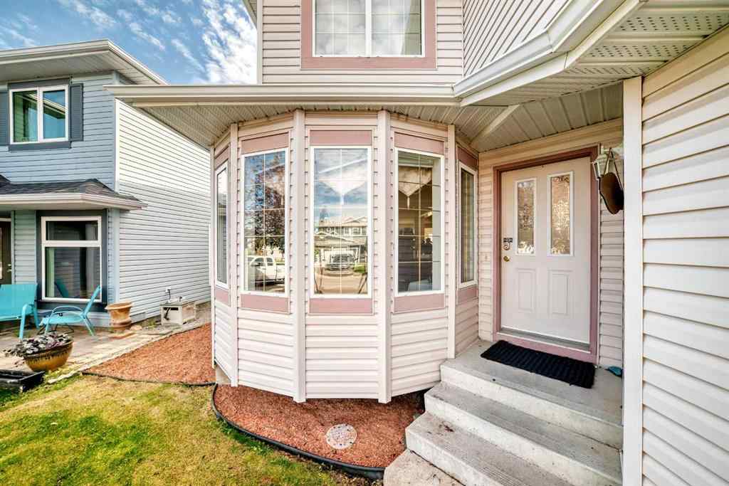 MLS® A2263019 - 30 Millview Common SW in Millrise Calgary, Residential